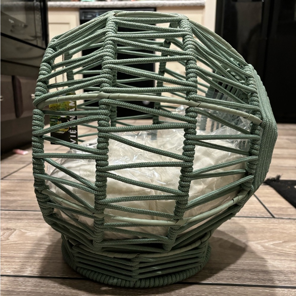 COPY - Brand new pet bed!